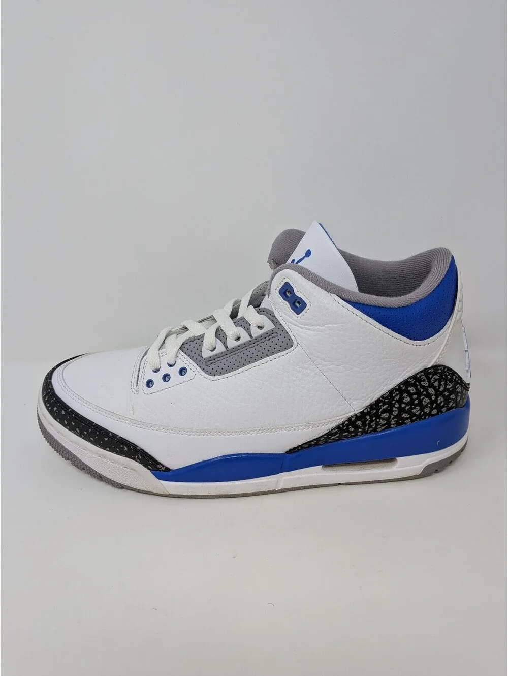 Air Jordan 3 Retro Racer Blue Men's Size 10 CT8532-145 White Black 2021